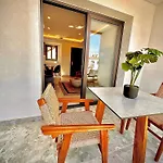 Santa Barbara Sea Front And 3*