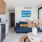 Aparthotel Santa Barbara Sea Front And