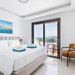 Santa Barbara Sea Front And 3*