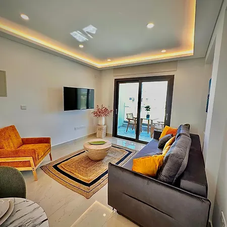 Aparthotel Santa Barbara Sea Front And