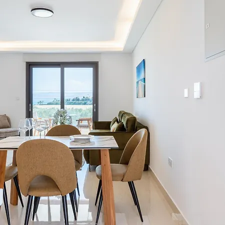 Santa Barbara Sea Front And アパートホテル 4*