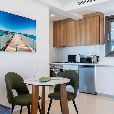 Appart hôtel Santa Barbara Sea Front And 4*