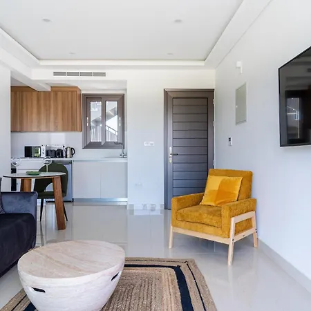 Santa Barbara Sea Front And 4*