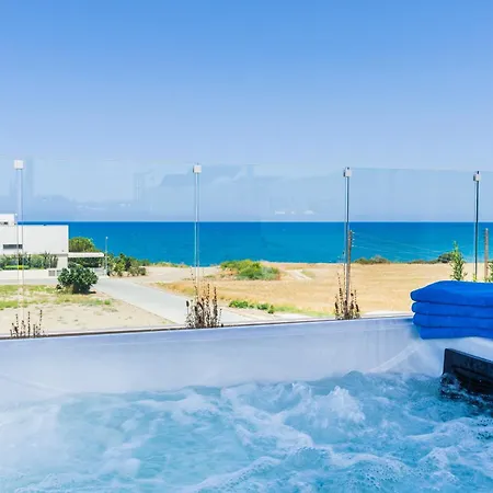 Aparthotel Santa Barbara Sea Front And